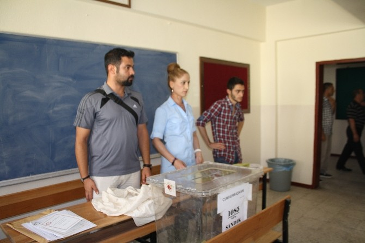 Muş\'ta Oy Kullanma İşlemi Başladı