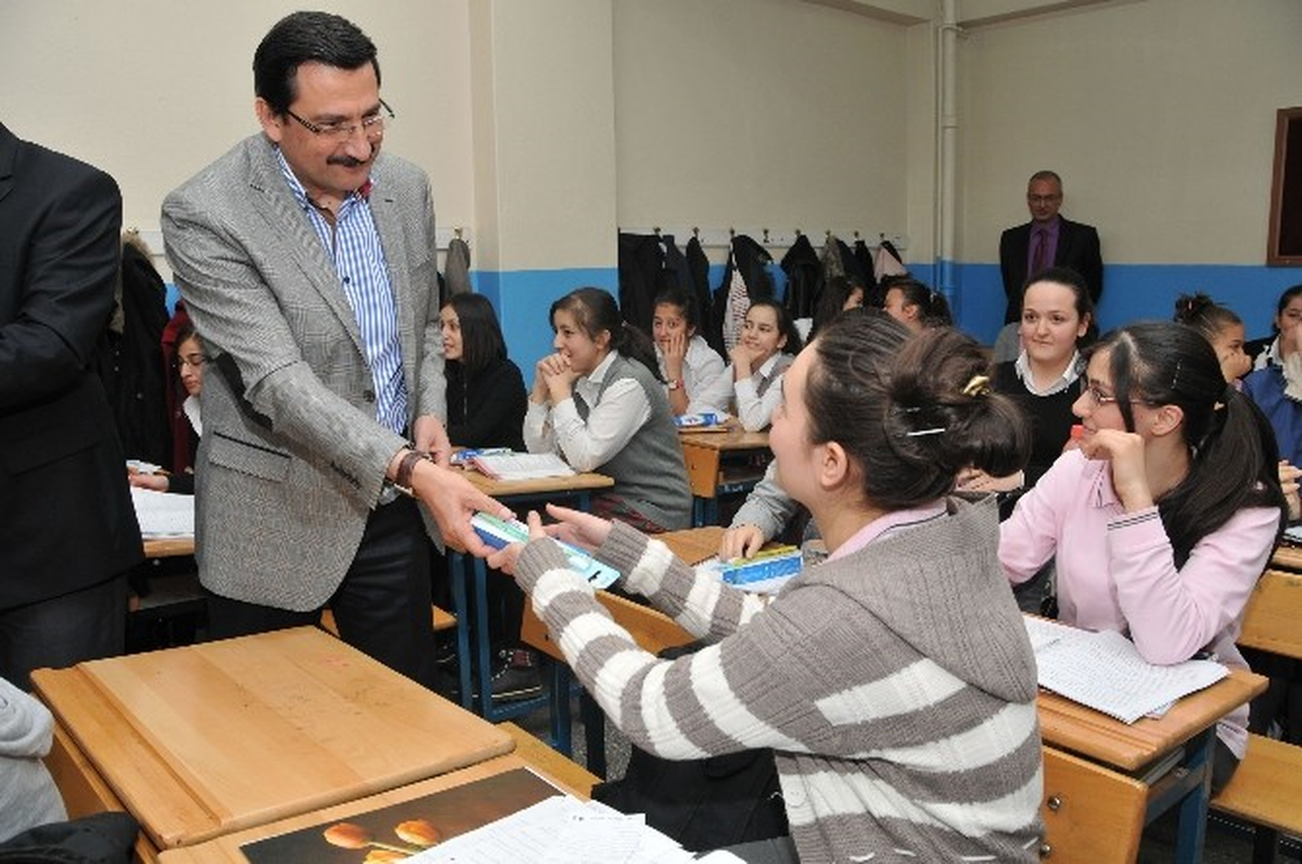 Sağlıklı İnsanlar Sağlıklı Toplumları Oluşturur
