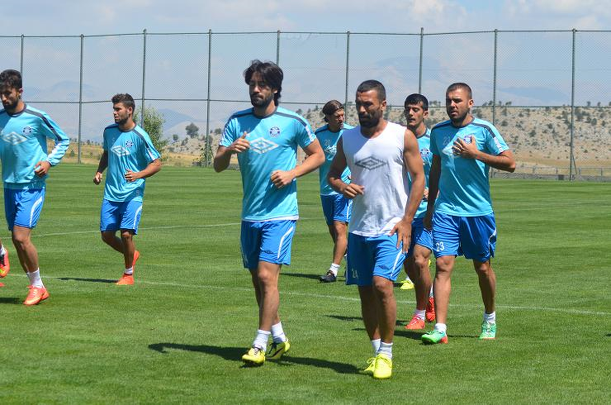 Adana Demirspor\'da Sezon Hazırlıkları