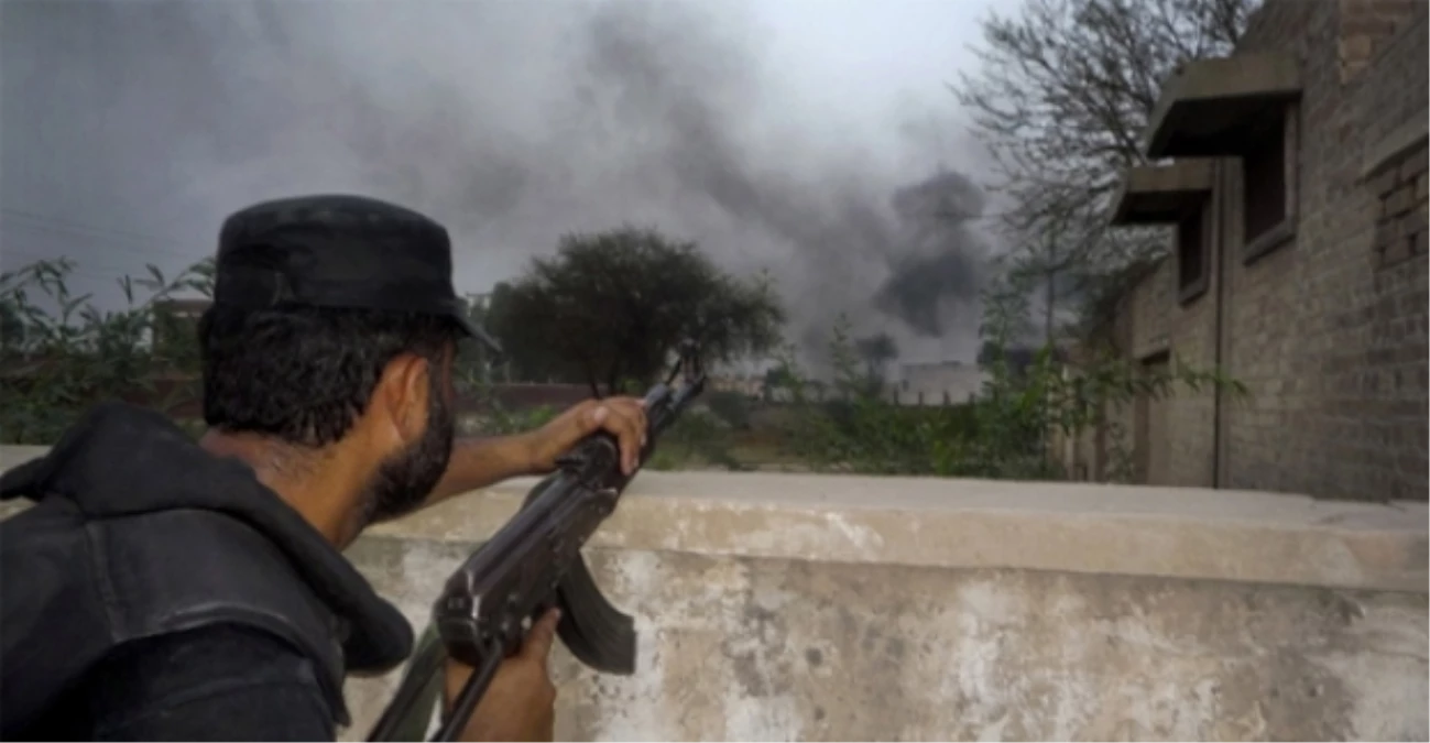 Afganistan\'daki Çatışmalar: 52 Ölü