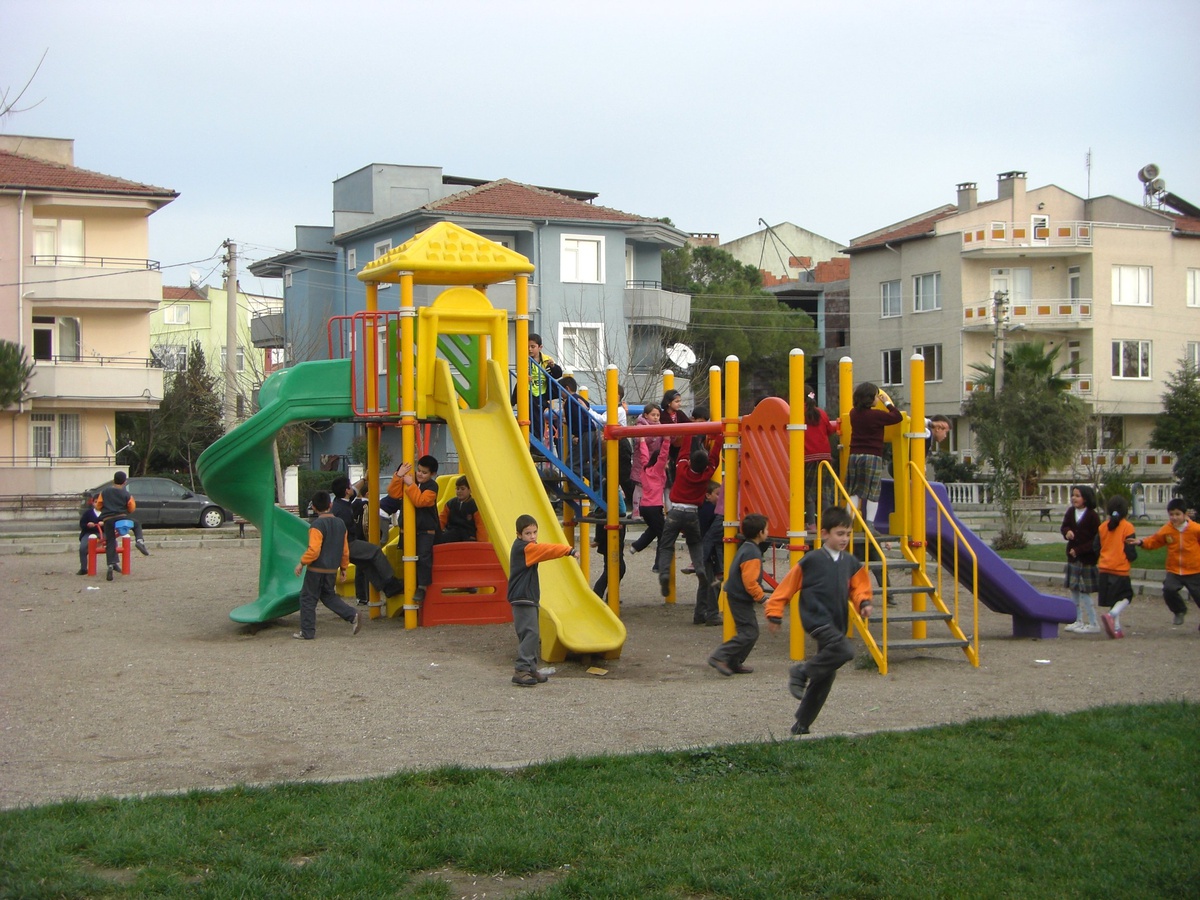 Akseki\'de Her Mahalleye Çocuk Parkı Yapılacak