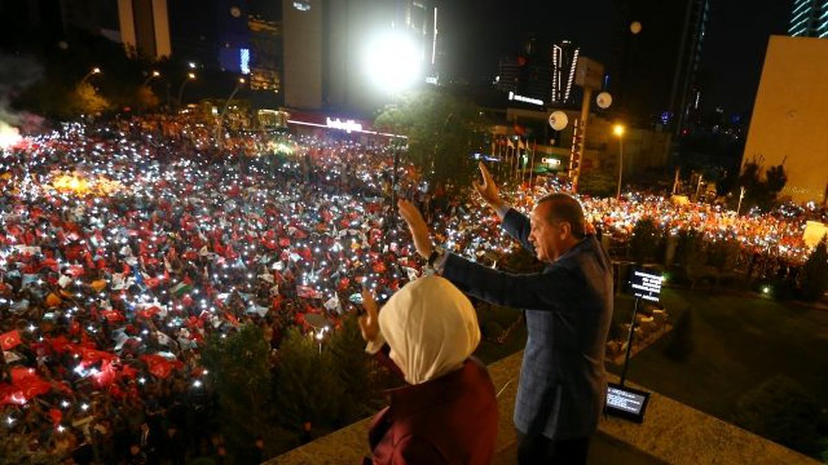Alman Gazetesinden Küstah Manşet!