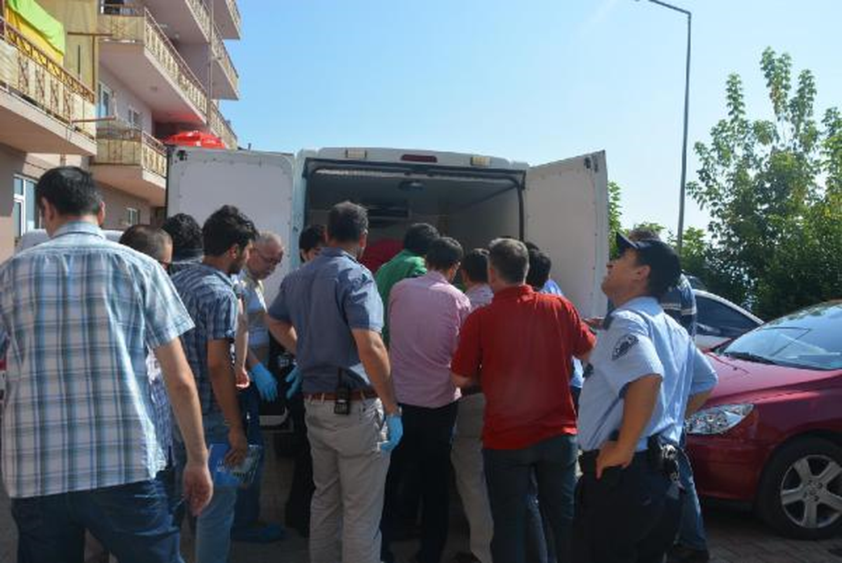 Doğum Gününde Kendini Vuran Polisin Cenazesi Memleketine Gönderildi