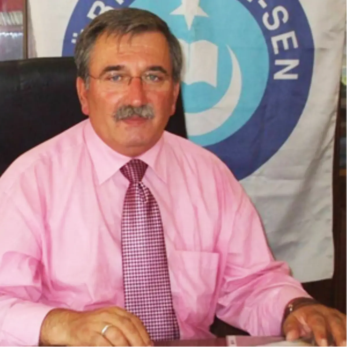 Hanefi Bostan: "Yoksulluk Sınırı 4 Bin 038 Lira, Akademisyen Maaşı Kaç Lira?"