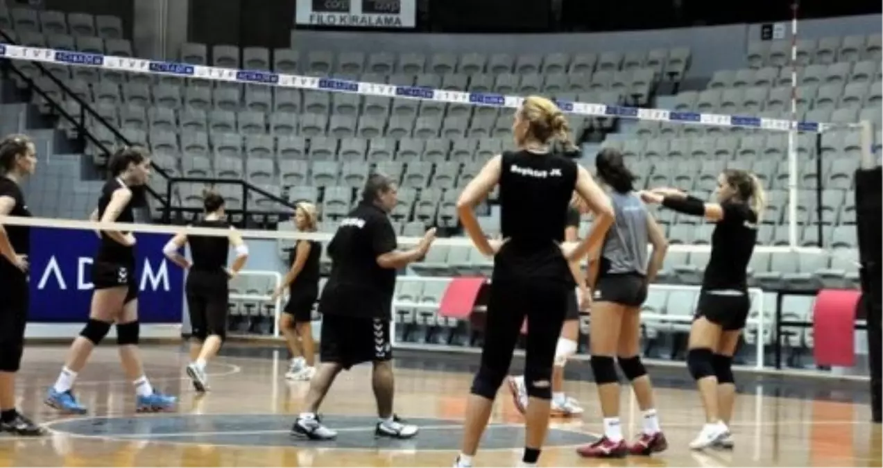 Beşiktaş Voleybol Takımları Sezonu Açtı