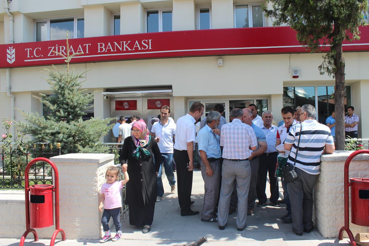 Beyşehir Belediyesi Çalışanlarından Gazze\'ye Yardım