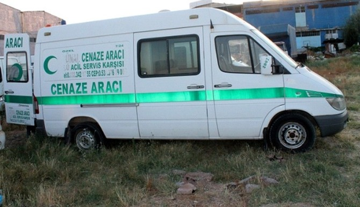 Cenaze Aracında Uyuşturucu Ticareti Polise Takıldı