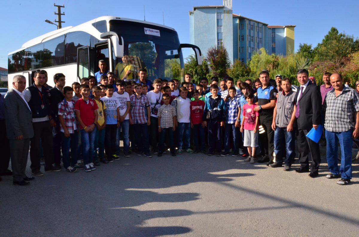 Çogep\'ten 40 Öğrenciye Destek