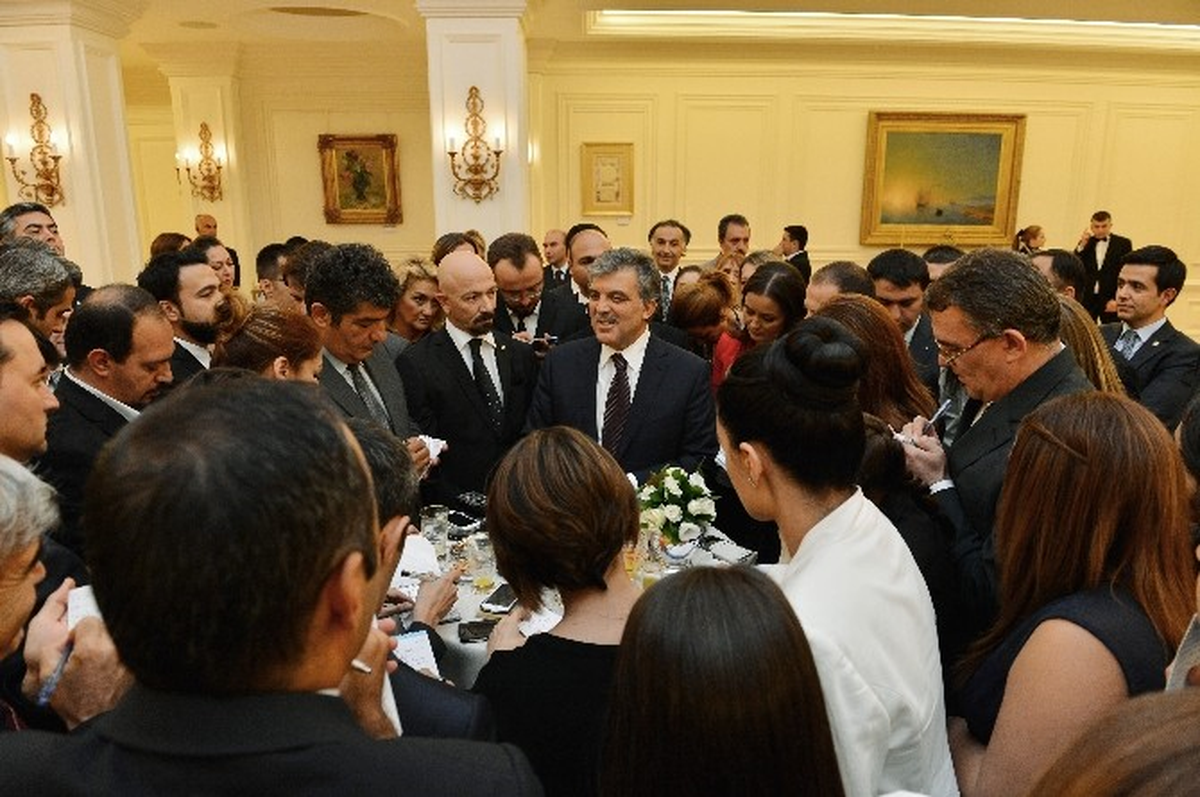 Cumhurbaşkanı Gül, Cumhurbaşkanlığı Muhabirleriyle Biraraya Geldi