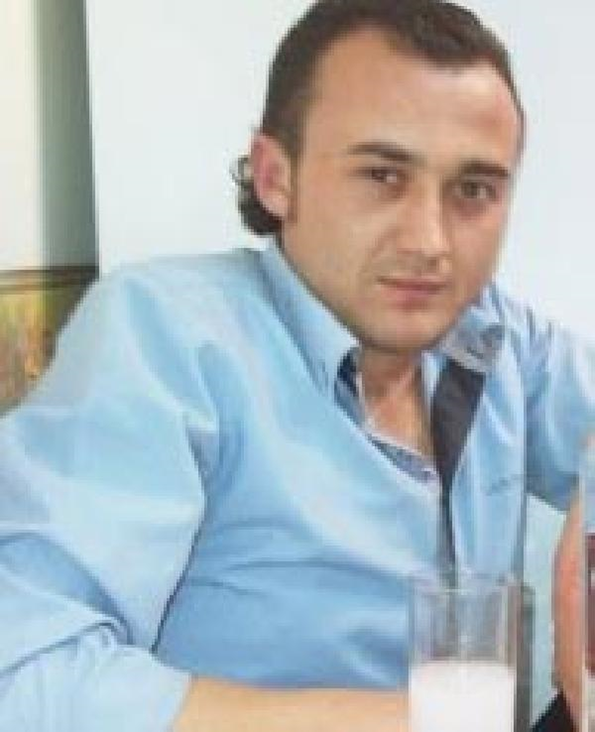 Eski Kız Arkadaşının Nişanlısını Öldürdü, Kaçarken Kaza Yaptı