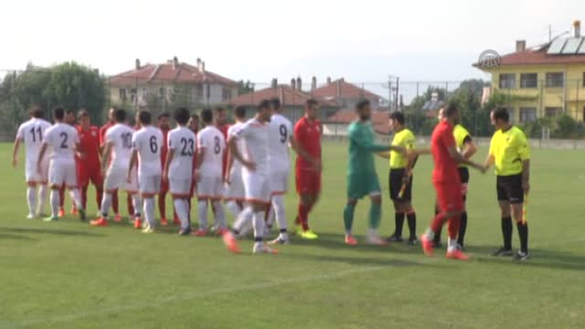 Balıkesirspor, Adanaspor\'u 2-0 Mağlup Etti
