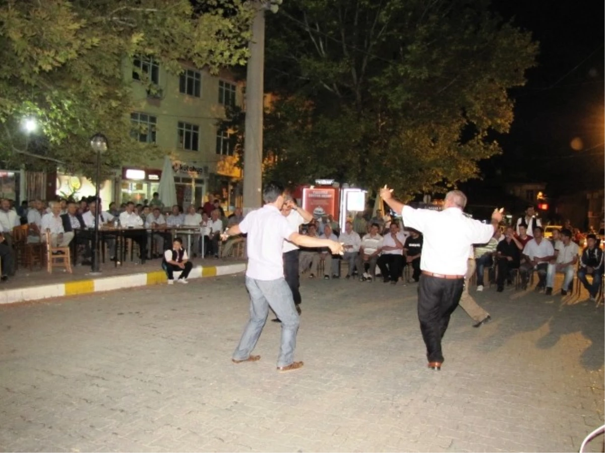 Hisarcık\'ta Cumhurbaşkanlığı Seçimi Kutlamaları