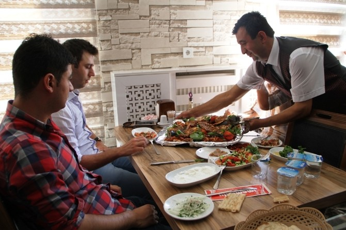 İmamoğlu İskender Kebap Altıncı Yılını Kutladı