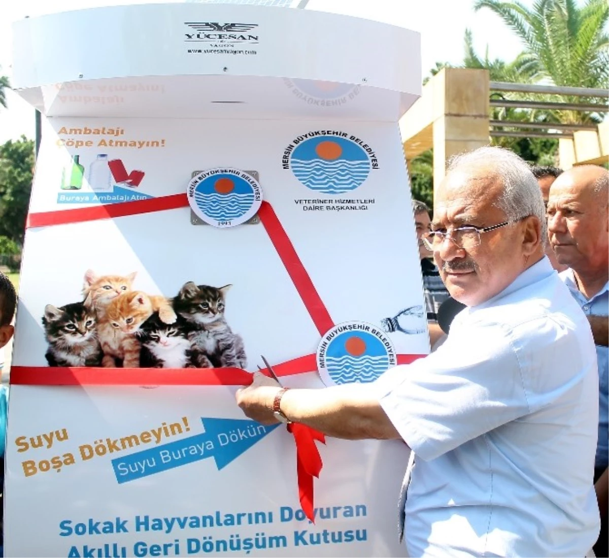 Mersin\'de Sokak Hayvanları Artık Aç ve Susuz Kalmayacak