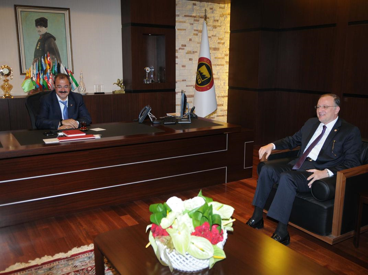 AK Parti Milletvekili Koçer, GSO\'yu Ziyaret Etti