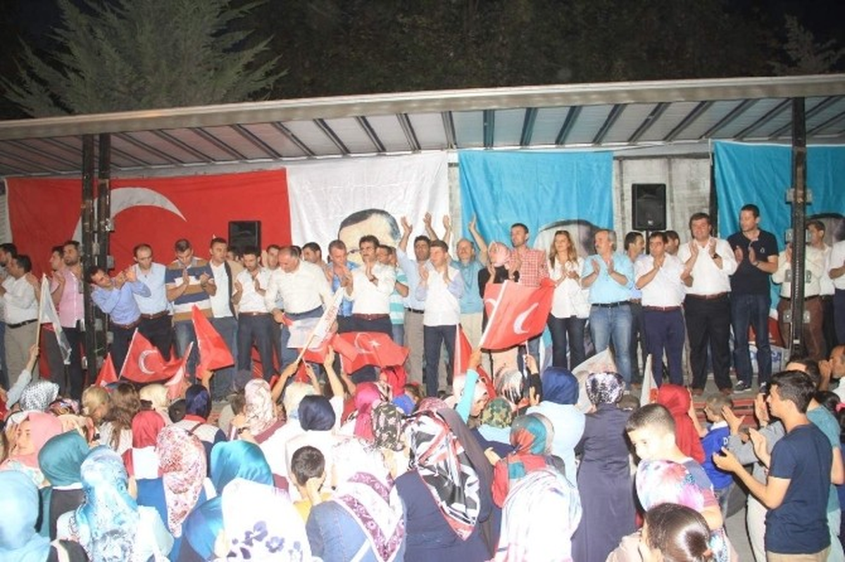 Orhangazi\'de Coşku Sokağa Taştı