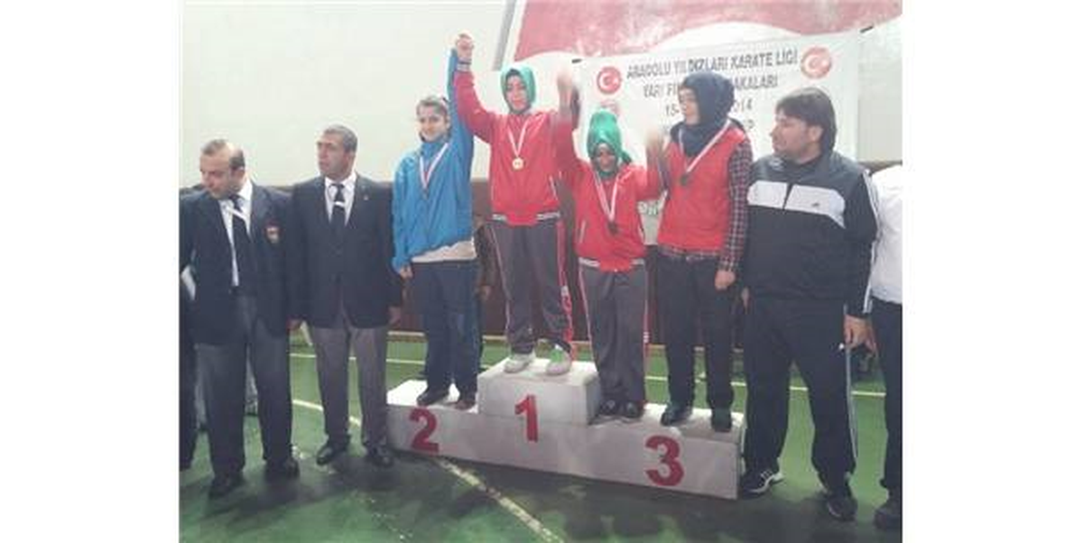 Şahinbeyli 3 Kareteci Milli Takım Kampına Gitti