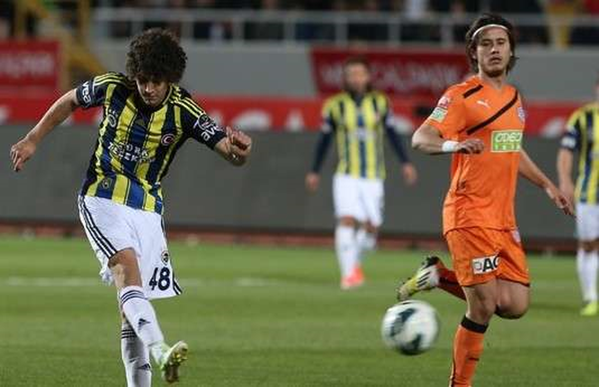 Salih, Fenerbahçe\'yi Bombaladı