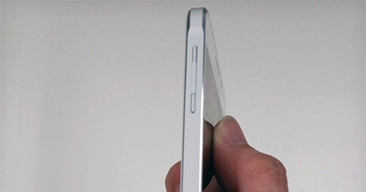 Samsung Galaxy Alpha, İphone\'a mı Benzeyecek?