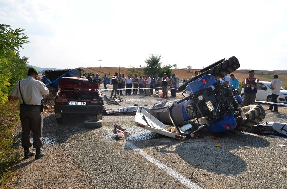 Taşköprü\'de Trafik Kazası: 2 Ölü, 4 Yaralı