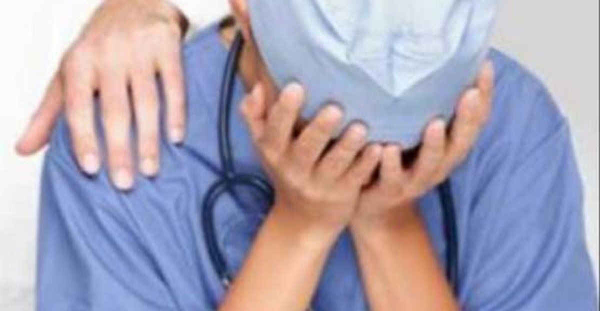 İnegöl\'de Torunu ile İlgilenmediği Gerekçesiyle Doktoru Darp Etti