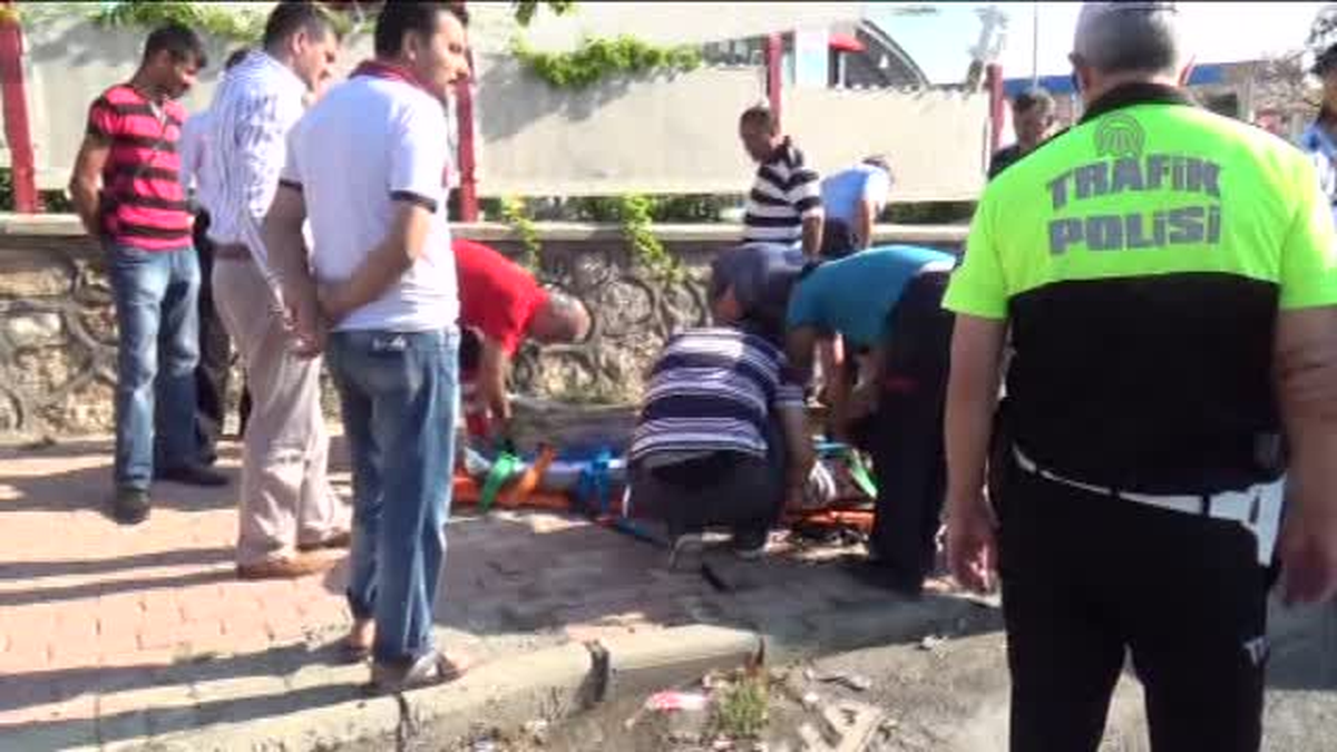 Elazığ\'da Trafik Kazası: 8 Yaralı