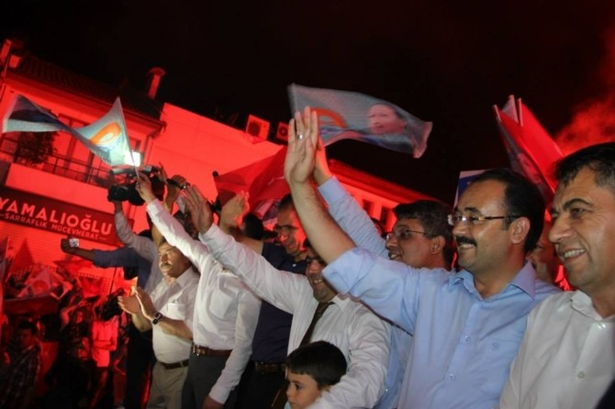 Uşak Caddelerinde Erdoğan Coşkusu