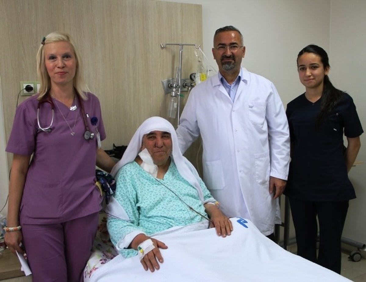 Van\'da Narkozsuz Ameliyat