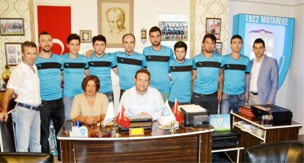 1922 Mudanya Mütarekespor Yeni Transferlerini Tanıttı