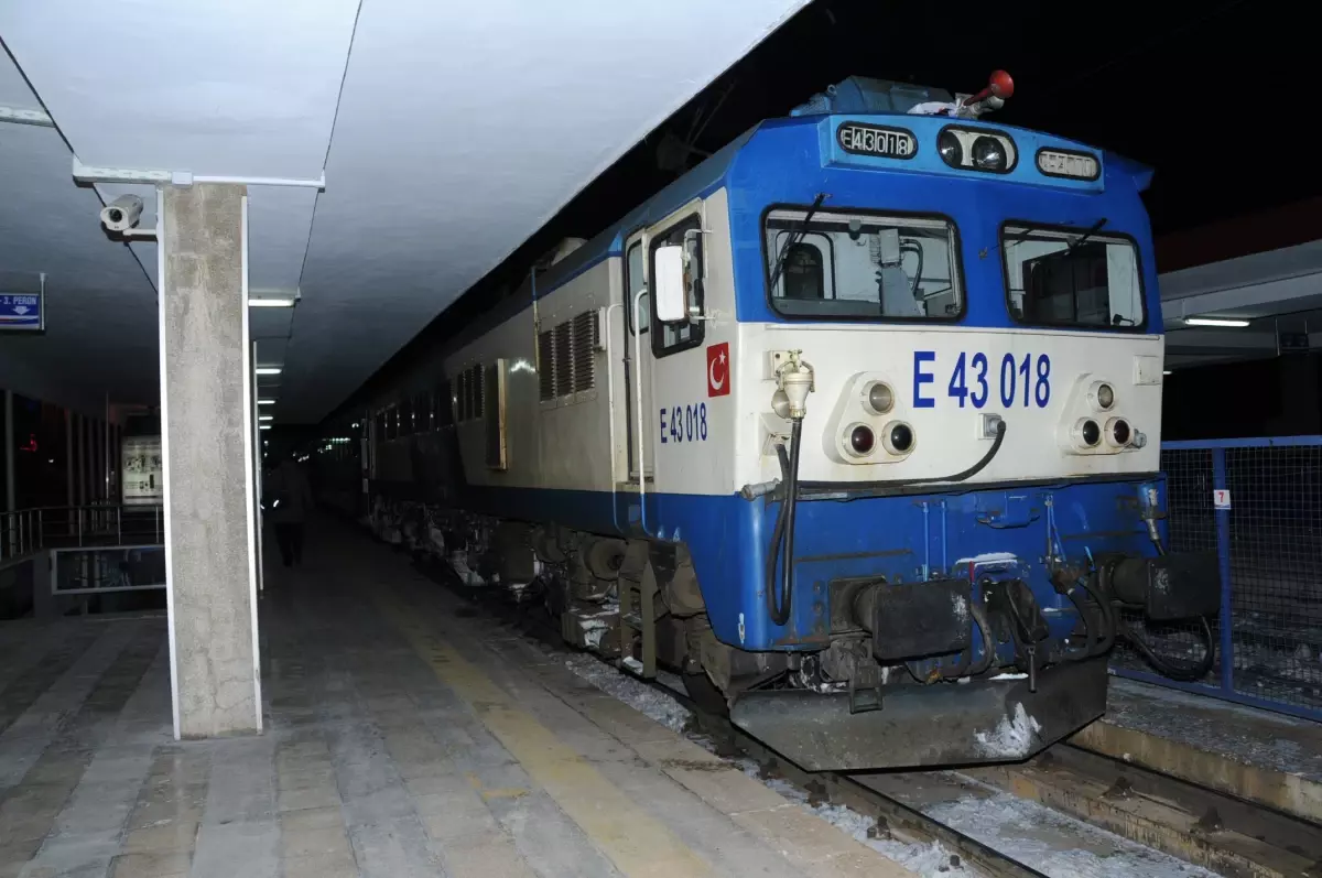 Haydarpaşa Tren Garı\'ndan Barış ve Dostluk İçin Yürünecek