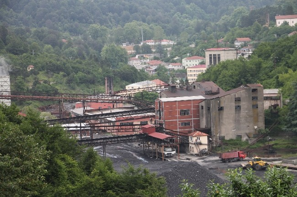 Zonguldak\'ta Göçükte Mahsur Kalan 9 İşçi Kurtarıldı