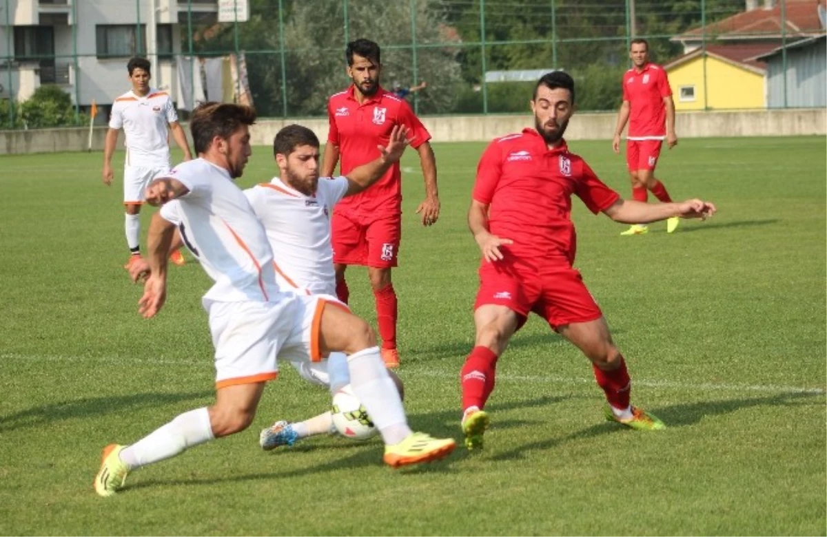 Balıkesirspor, Adanaspor\'u 2-0 Yendi