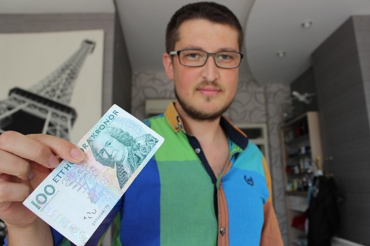 Dolandırıcıların Yeni Yöntemi: 100 Kronu 100 Frank Diye Yutturdu
