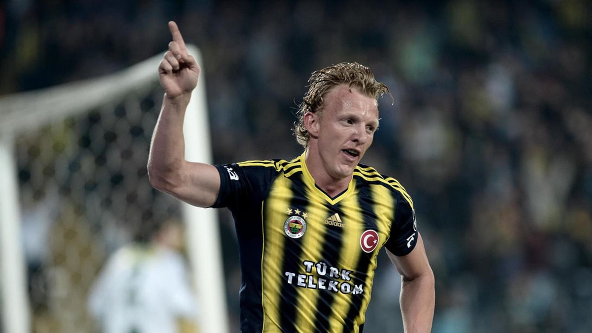 Fenerbahçe\'nin Deneyimli Futbolcusu Kuyt Kulüp Televizyonuna Konuştu