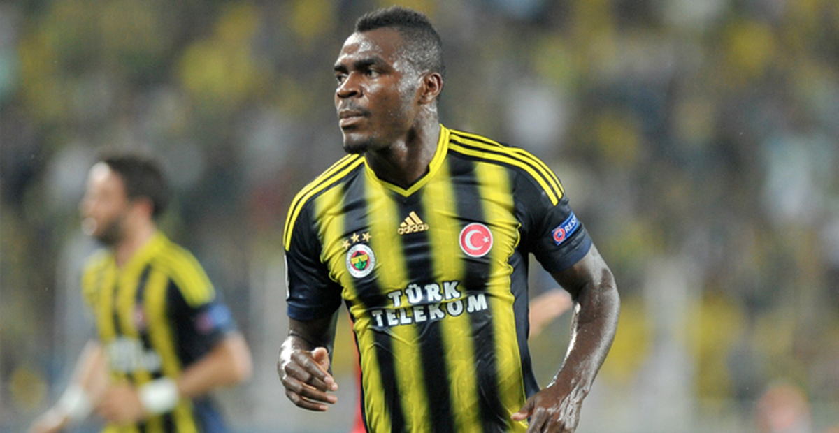 Fenerbahçeli Taraftarlar, Emenike'ye Ateş Püskürüyor