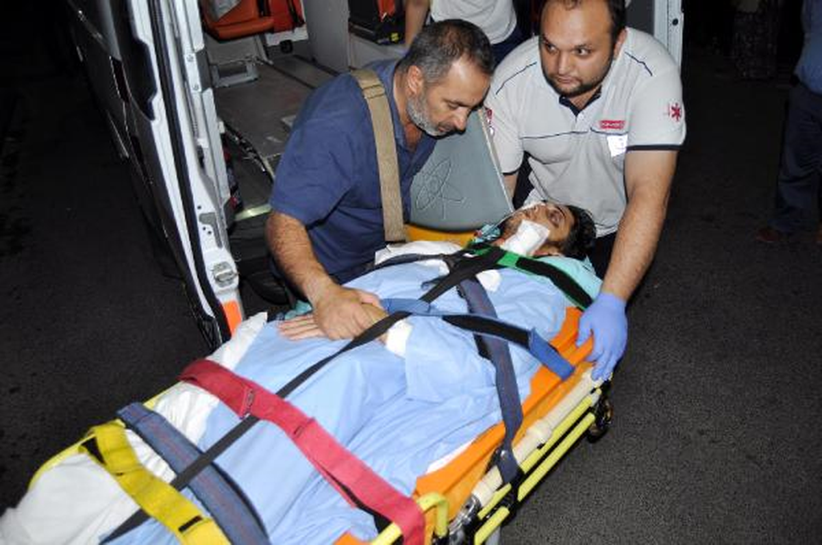 Filistinli 3 Yaralı İstanbul\'a Getirildi