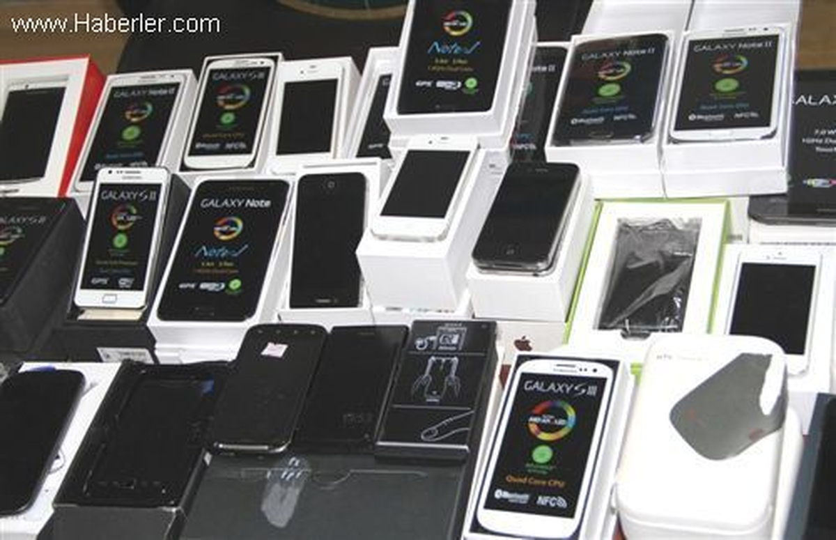 Gaziantep\'te Cep Telefonu Kaçakçılığı