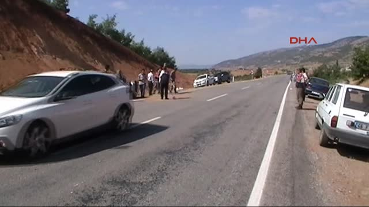 Göksun\'da Otomobil Takla Attı: 4 Yaralı