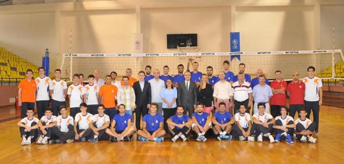 İnegöl Belediyespor Voleybolda Sezonu Açtı