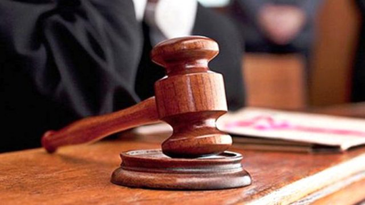 Manisa Turgutlu\'daki Kaldırımda Masa Tartışması Kanlı Bitti: 1 Ölü