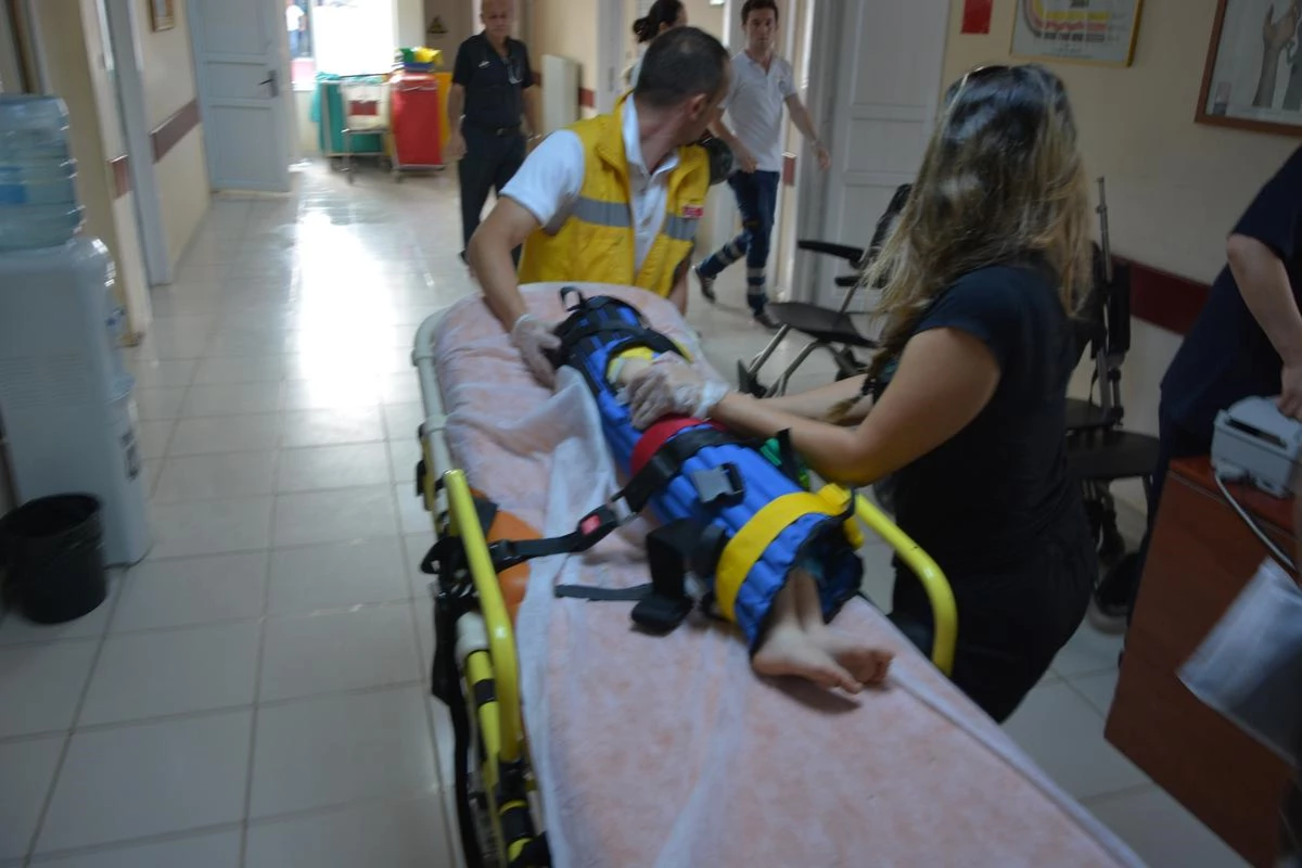 Fatsa\'da 4. Kattan Düşen Bebek Ağır Yaralandı