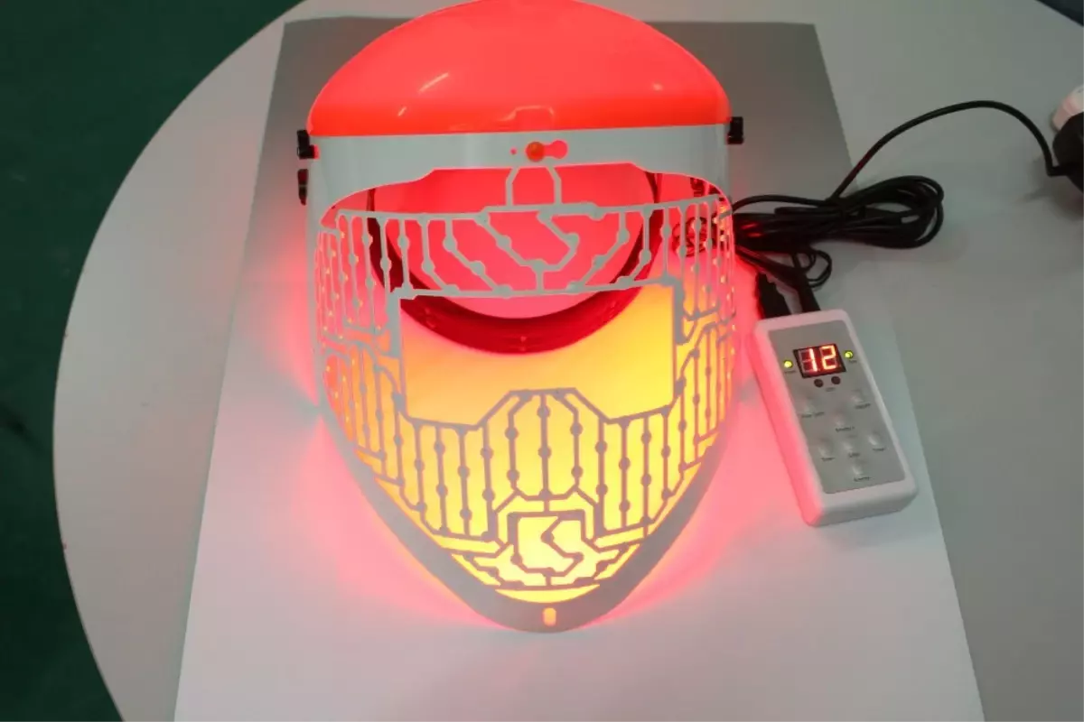 Renklerin Gücü: Led Mask