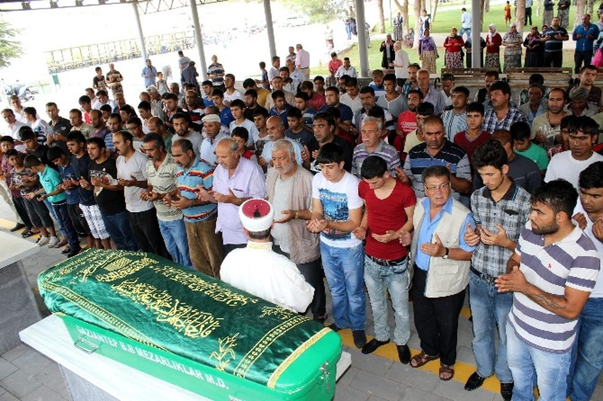 Suriyeli Kiracısı Tarafından Öldürülen Şahıs Toprağa Verildi