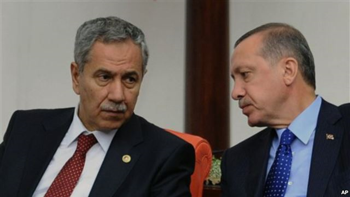 Arınç Fena Patladı: Yeni Yetmeler...