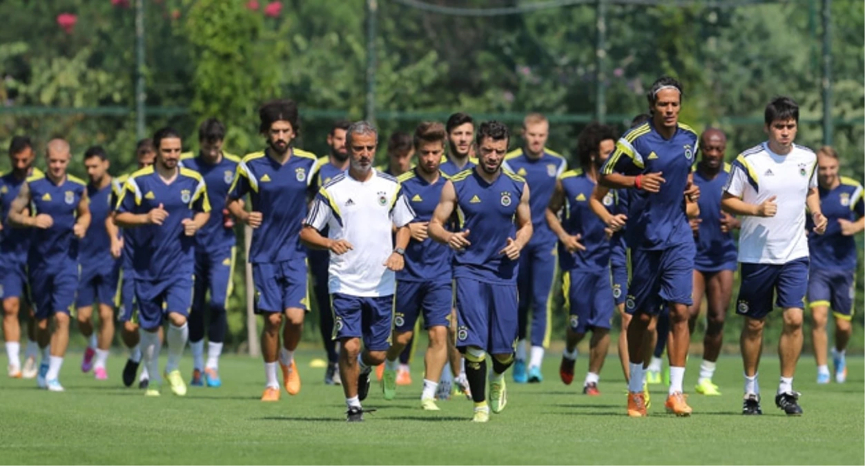 Fenerbahçe\'de Yeni Sezon Hazırlıkları Sürüyor