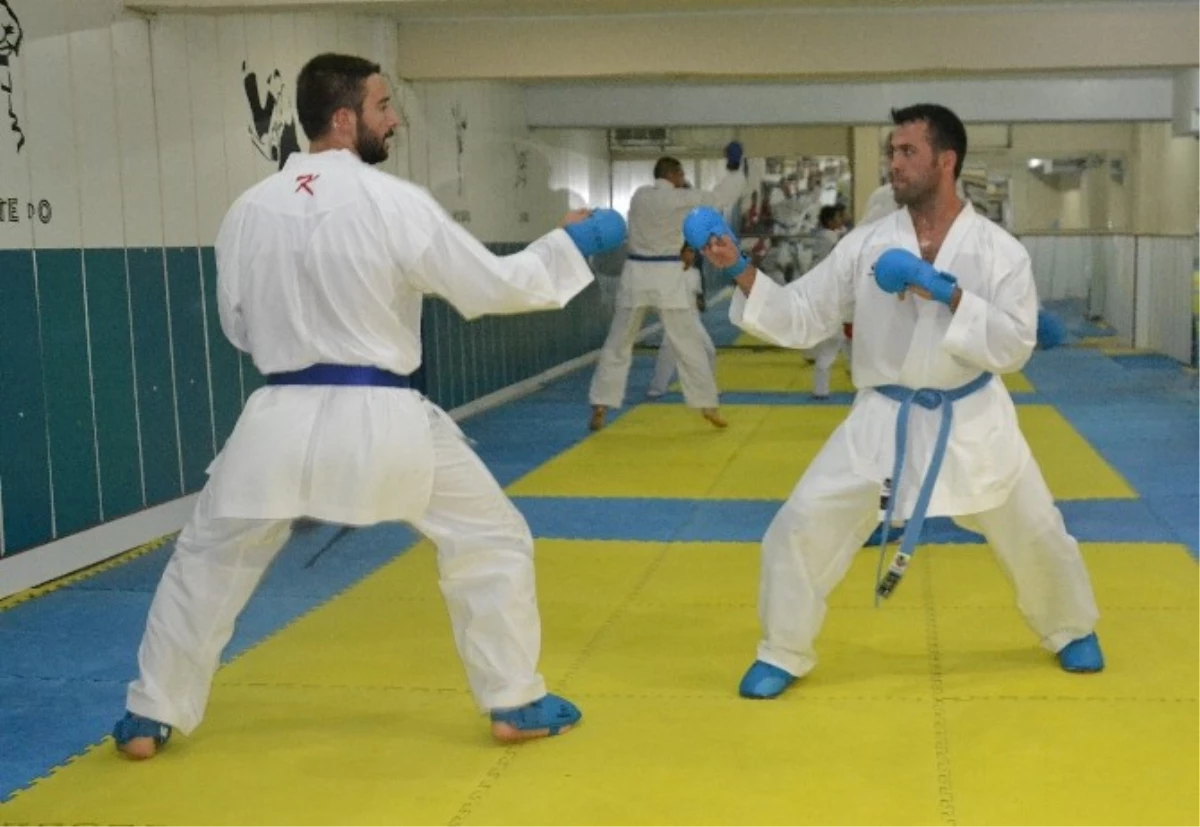 Karateciler, Şampiyona Hazırlıklarını Tamamladı