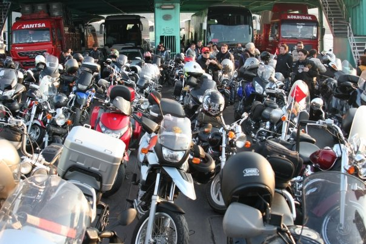 Motosikletçiler Balıkesir\'de Buluşuyor