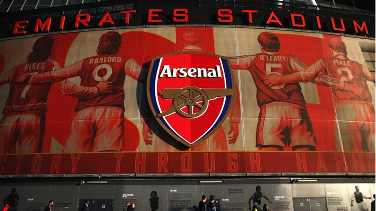 Beşiktaş\'ın Rakibi Arsenal\'den Süleyman Seba Mesajı