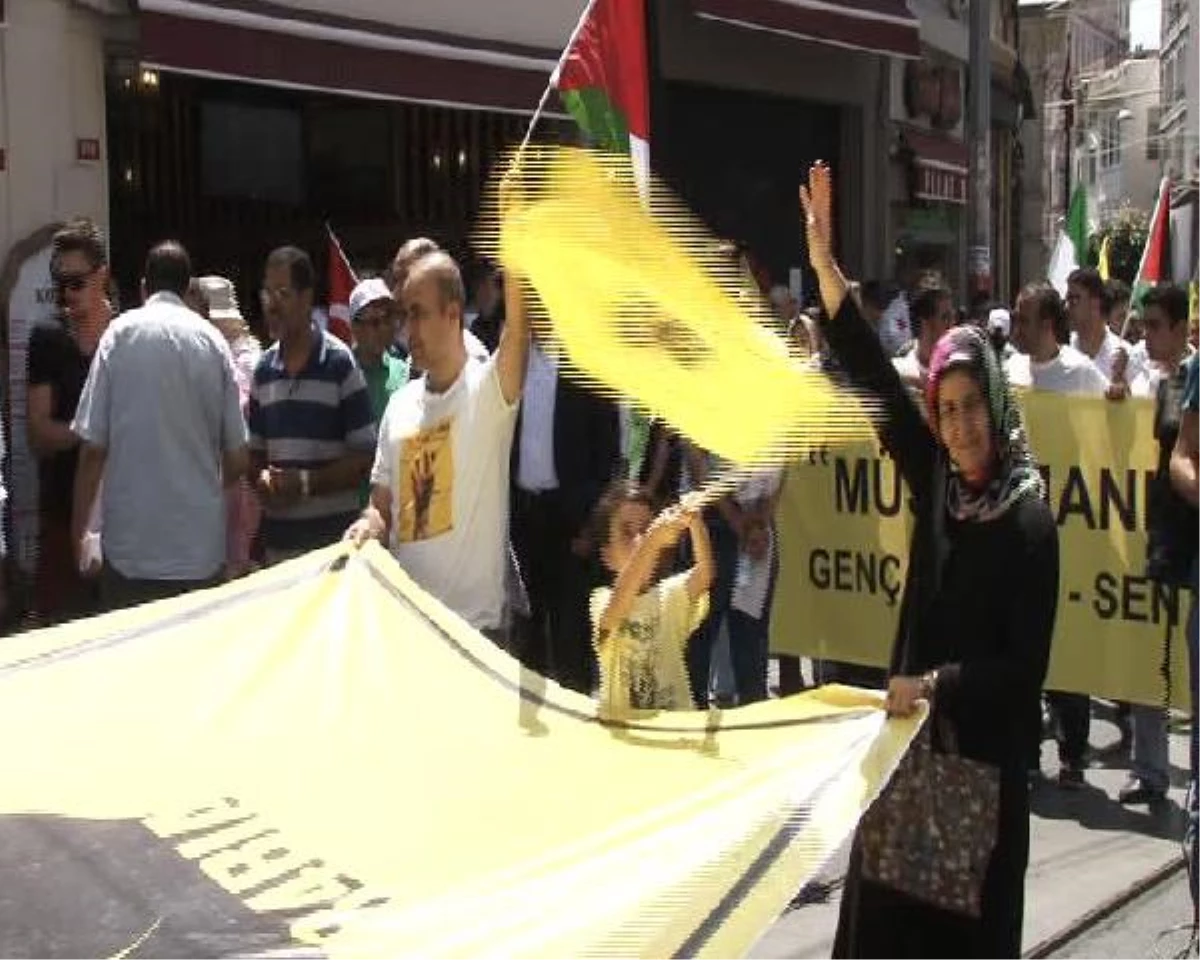Beyoğlu\'nda "Rabia" Yürüyüşü