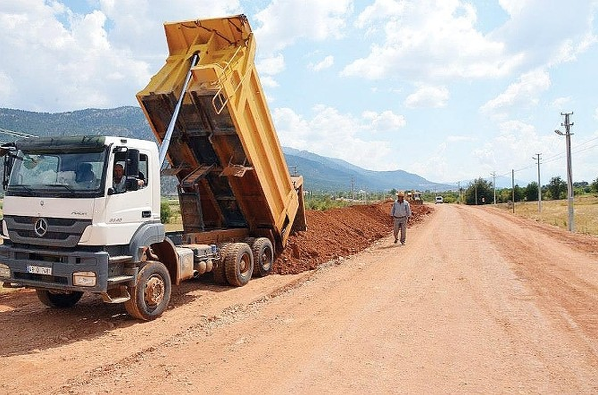 Çameli\'nde Bozuk Asfaltlar Yenileniyor